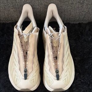 New Stylish Beige Women's Hoka Sneakers